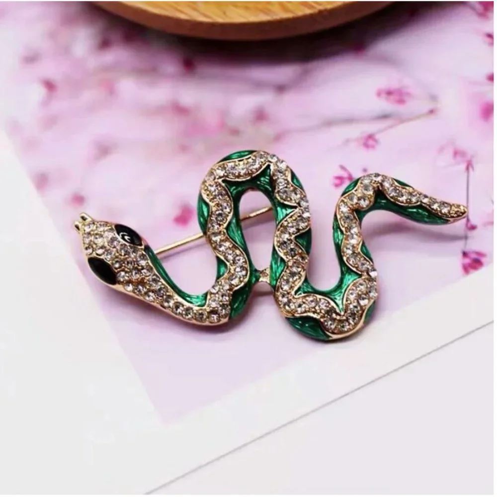 Green Snake Rhinestone Brooch - Picture 5 of 6